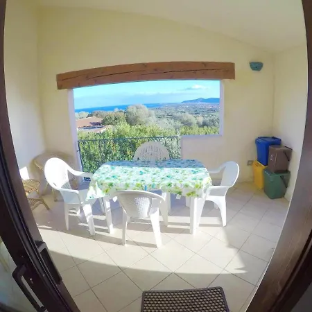 Διαμέρισμα With One Bedroom In Provincia Di Olbia Tempio With Wonderful Sea View Shared Pool And Balcony 2 Km From The Beach Budoni
