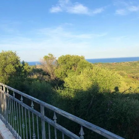 With One Bedroom In Provincia Di Olbia Tempio With Wonderful Sea View Shared Pool And Balcony 2 Km From The Beach Διαμέρισμα *